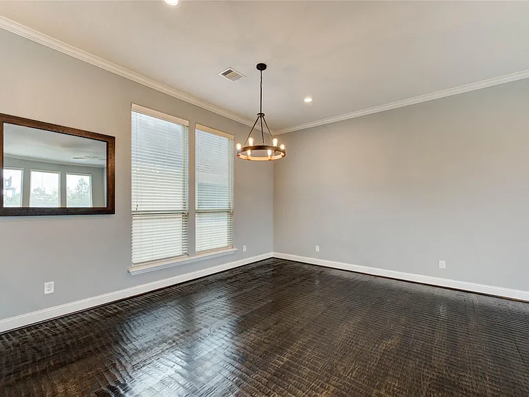 5711 Allen St — Photo 16