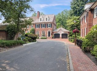 9 Barclay Ct, Newtown, PA 18940
