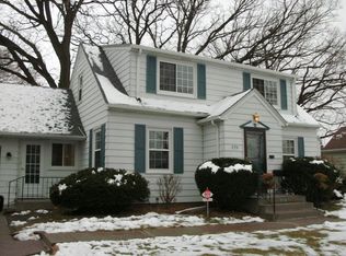 570 Wheelock Pkwy E, Saint Paul, MN 55130
