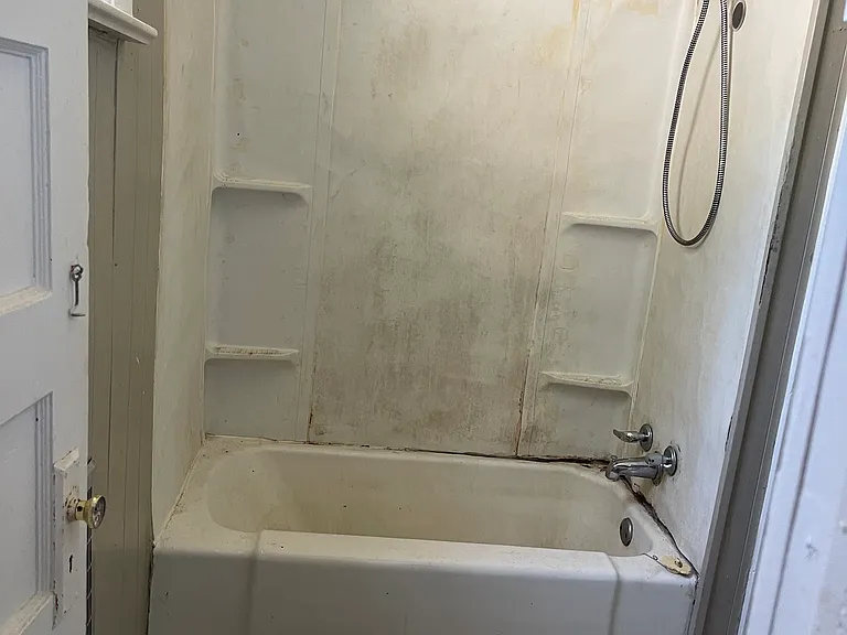 305 J.t. Polk Dr — Photo 36
