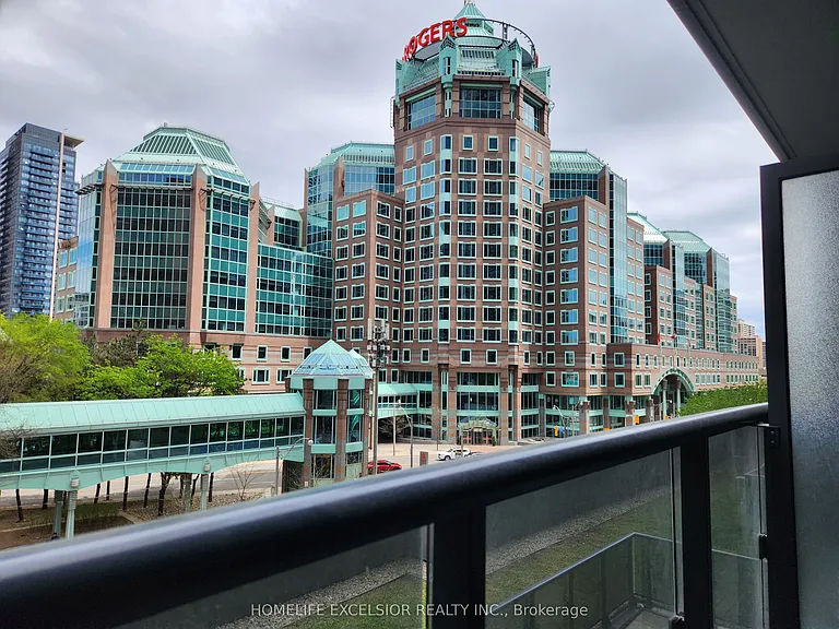 28 Ted Rogers Way #411 — Photo 19