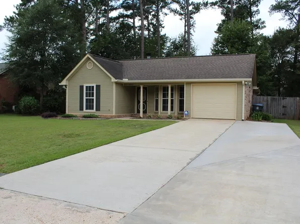 105 Tazewell Ct, Dothan, AL 36305