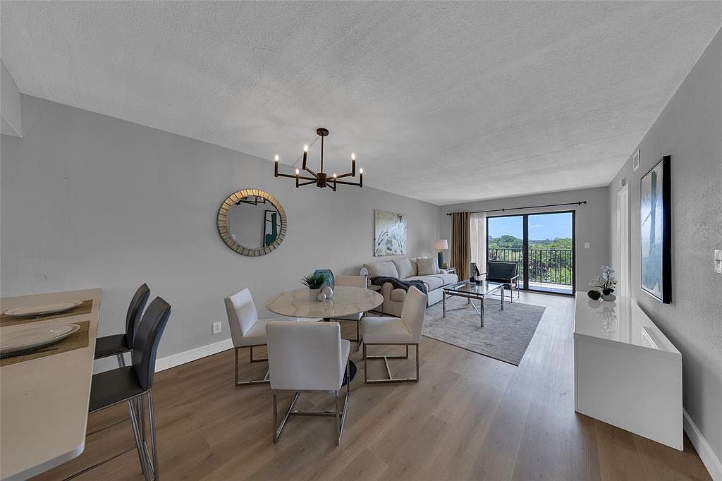 1200 NW 80th Ave #406