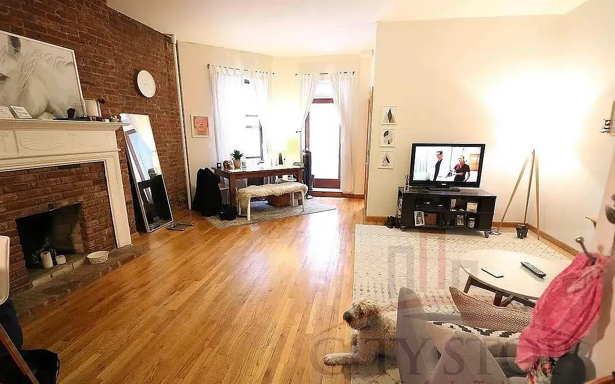 Building Photo - 306 W 73rd St #2
