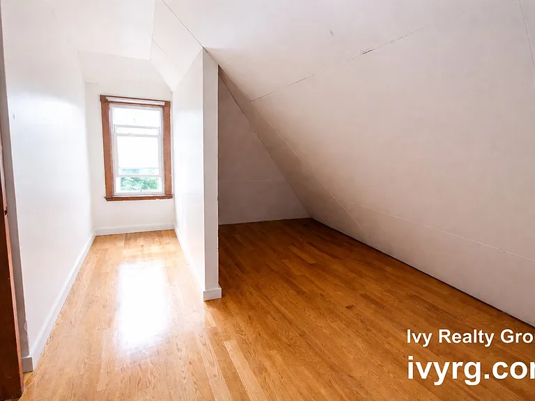 28 Commonwealth Rd #3 — Photo 7