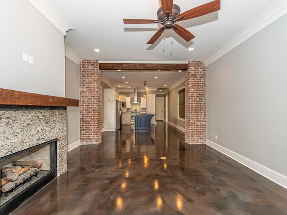 3rd image of 113 Keelingwood Ln