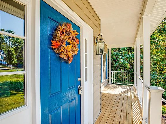 2nd image of 201 Pilgrim Ln