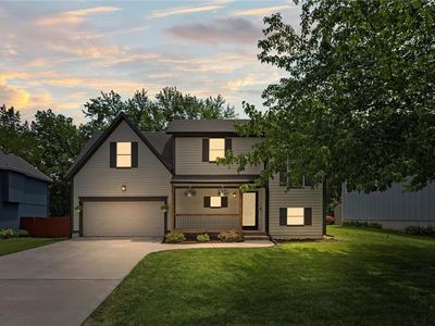 617 SE Pendleton Dr, Lees Summit, MO, 64063