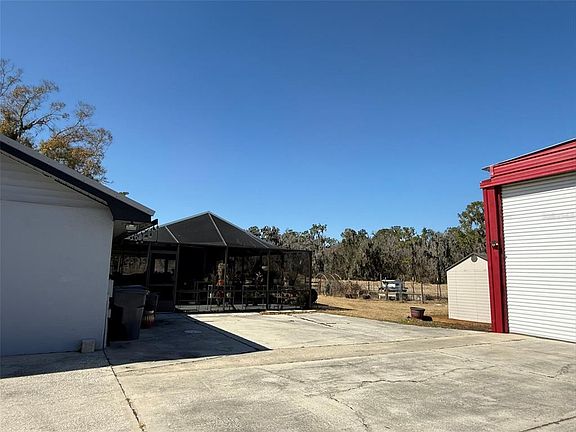 3rd image of 1815 Ewell Rd