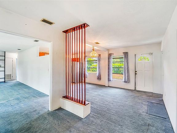 4th image of 1326 ST THOMAS DRIVE