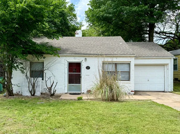 607 S Fountain St, Wichita, KS 67218