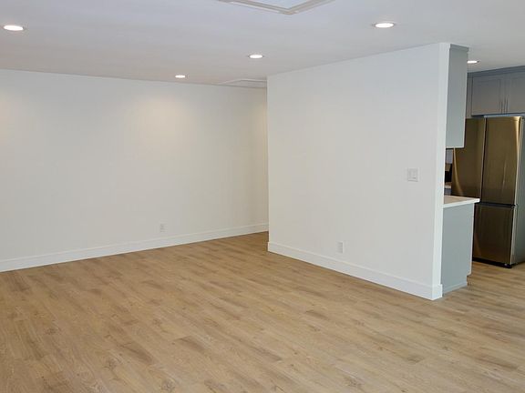 5th image of 10020 Tabor St #3