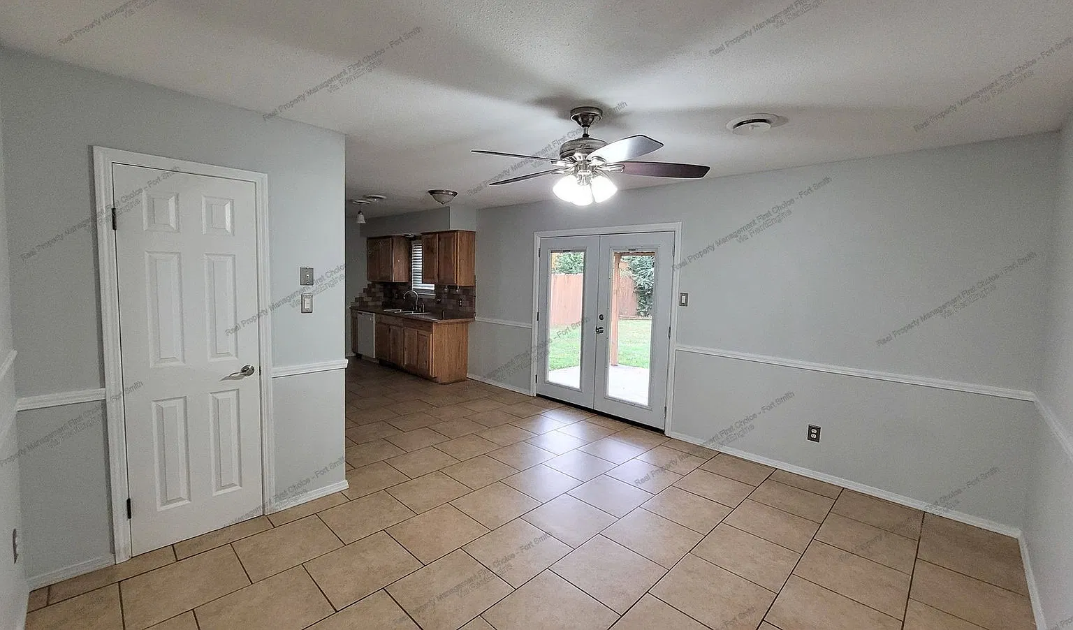 3 bed, 2.0 bath, 1298 sqft, $1,400 — Photo 4