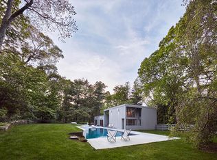 392 Stephen Hands Path, East Hampton, NY 11937