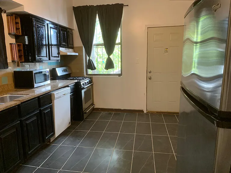 3719 W Lexington St #2 — Photo 15