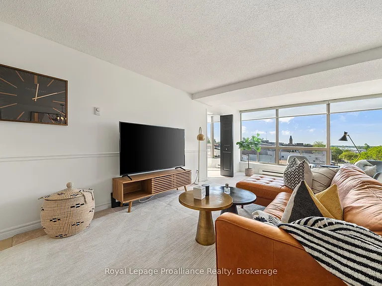 344 Front St #506 — Photo 33