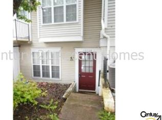 13739 Flowing Brook Ct, Chantilly, VA 20151