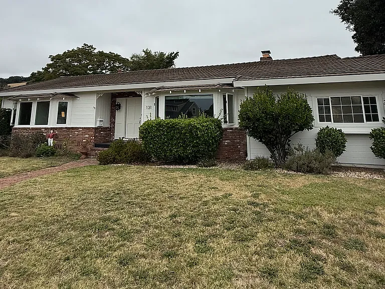 131 Foster Rd — Photo 1