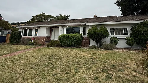 131 Foster Rd Photo 1