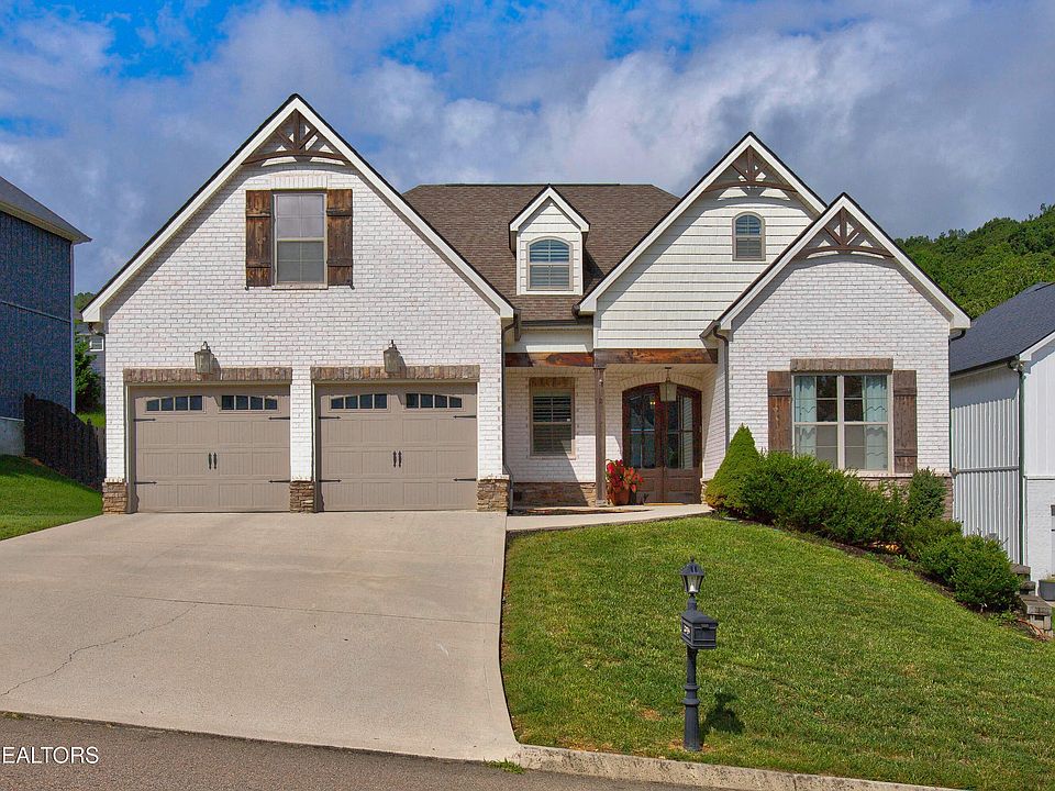1st image of 2043 Highlands Ridge Ln
