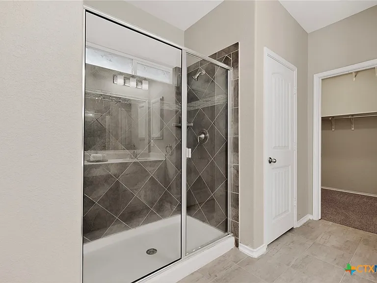 429 Sheepshank Dr — Photo 25