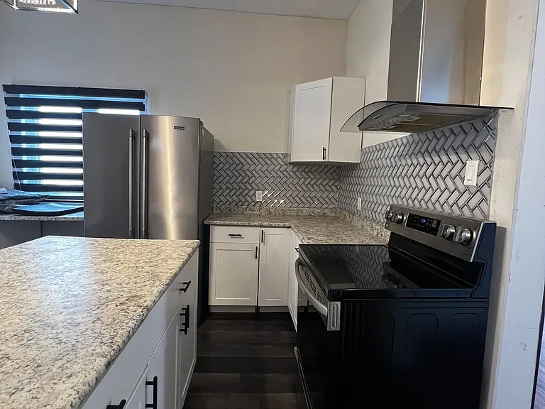 31 Railway Ave — Photo 19