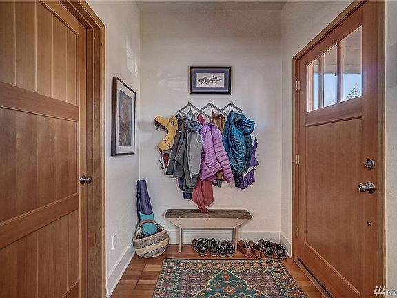 3rd image of 608 N Sheridan Ave