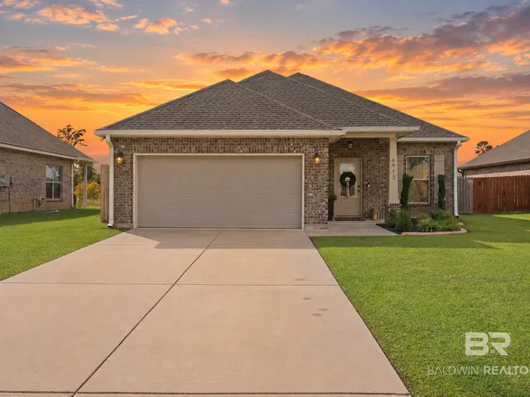 6913 Summerset Dr, Gulf Shores, AL 36542