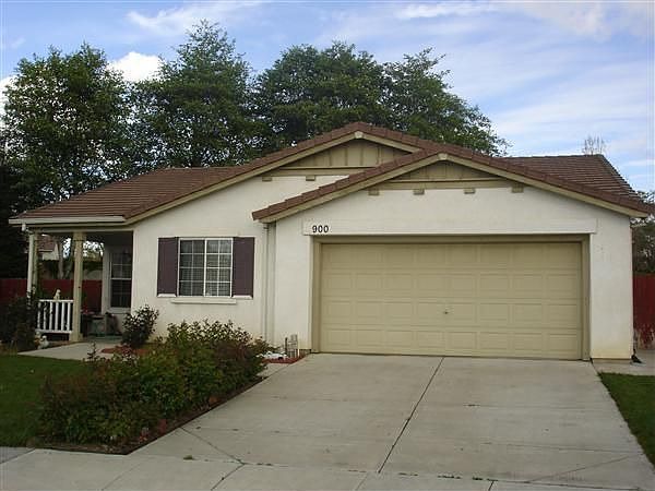 1st image of 900 Dolores Ct