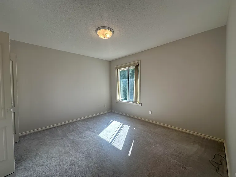 4331 Pendlebury Rd — Photo 26