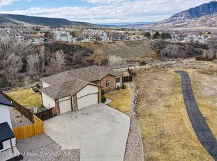 194 Eagle Ridge Dr, Parachute, CO 81635