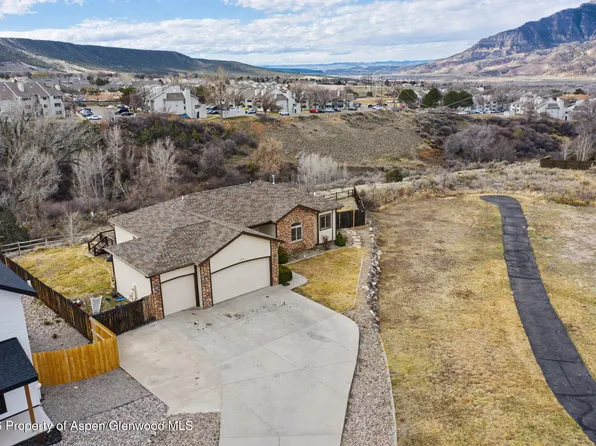 194 Eagle Ridge Dr, Parachute, CO 81635