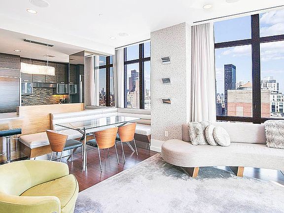 3rd image of 101 W 24th St APT 31D