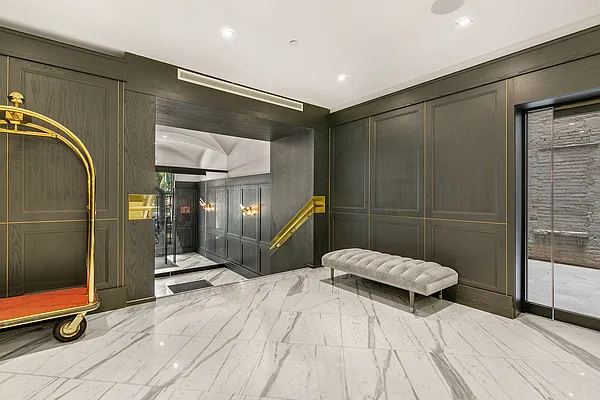 Rented by Compass | media 34