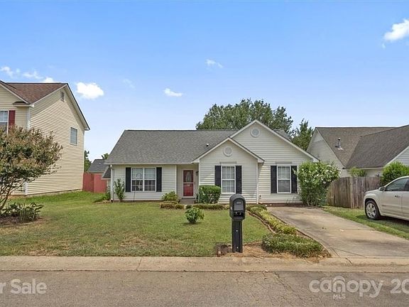 4th image of 5810 Autumn Trace Ln