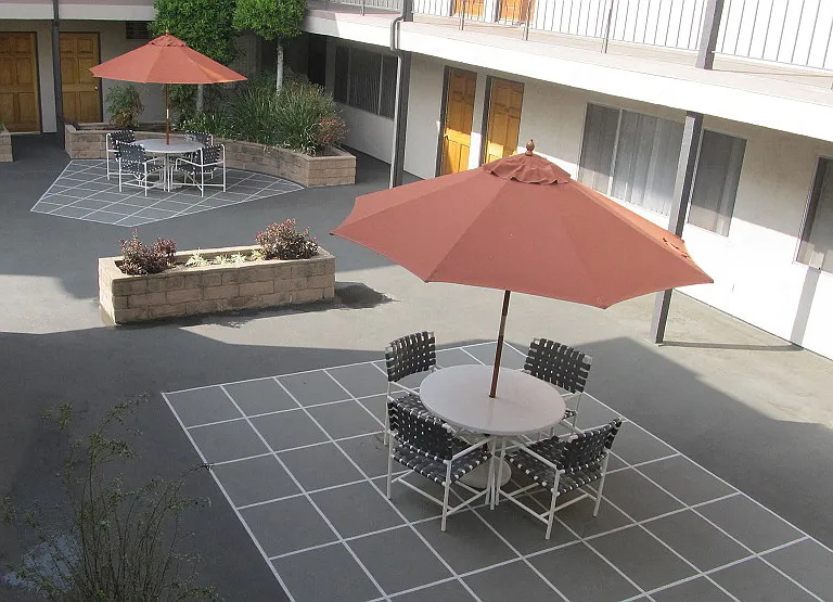 Franklin House Apartments — Photo 13