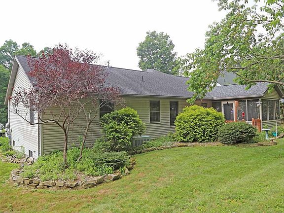 4th image of 4046 Apple Valley Dr