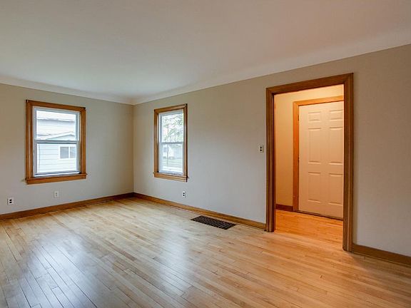 2nd image of 5109 Camden Ave N
