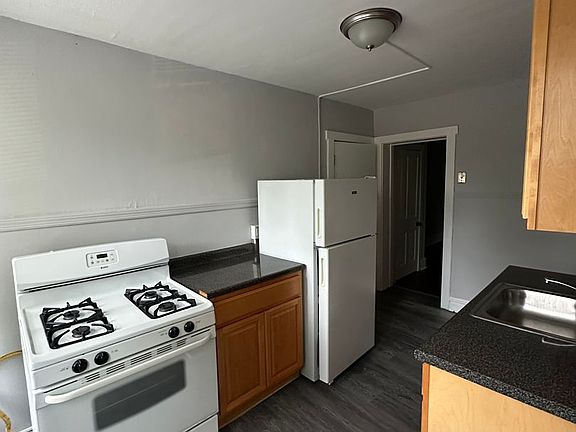 4th image of 68-72 Nyack Ave #4