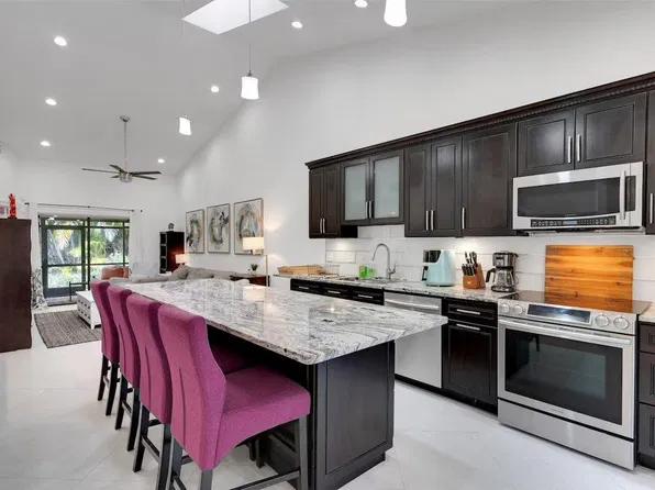9711 Heatherstone Lake Ct Unit 6, Estero, FL 33928