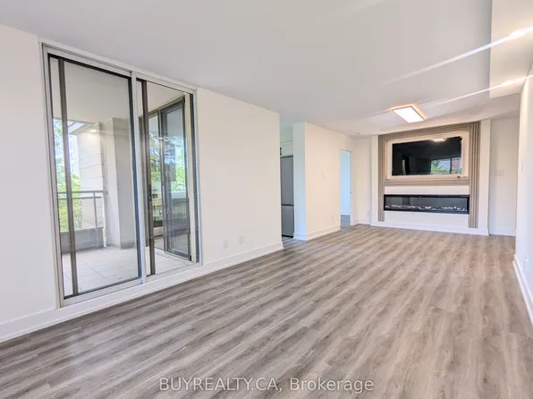 256 Doris Ave #308, Toronto, ON M2N 6X8