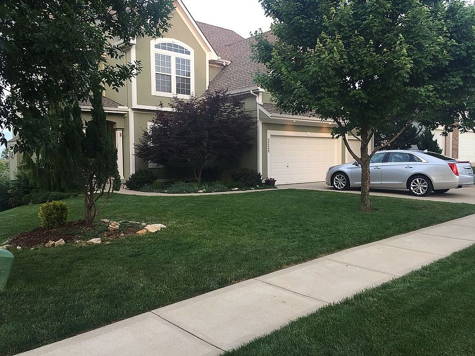 1st image of 2228 NE 23rd St