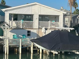 827 W Oyster Dr, Port Isabel, TX 78578