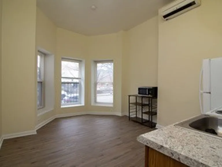 Apartment Units in Bolton Hill, Baltimore, MD! — Photo 7