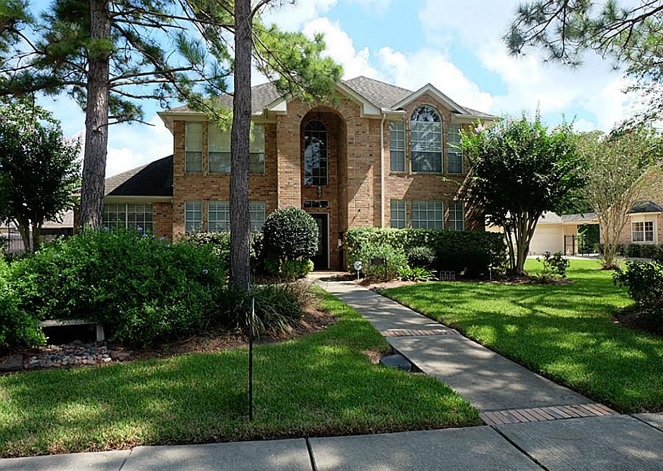 1305 Merriewood Dr, Friendswood, TX 77546 Zillow