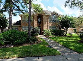 1305 Merriewood Dr, Friendswood, TX 77546