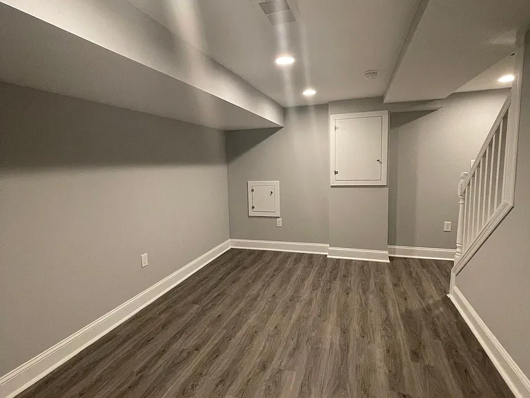 3607 W Lexington St — Photo 32