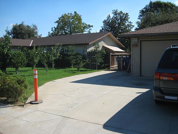 RV Parking on the side