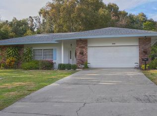 2009 Spring Lake Rd, Fruitland Park, FL 34731