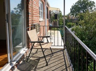 31-08 46th St #3, Astoria, NY 11103